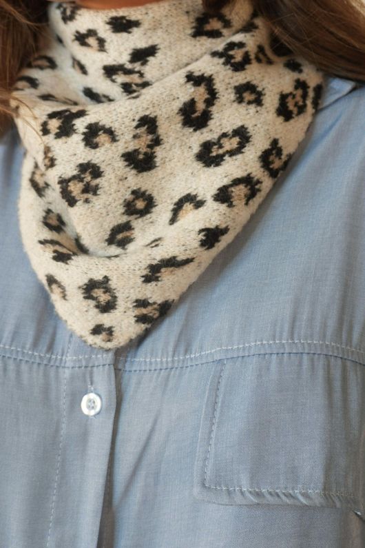 Nora Leopard Knit Neckerchief Ecru